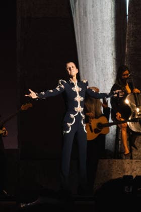 Exclusive: Quebec singer Céline Dion makes a triumphant return to the stage at the Plénitude Arena to kick off her Paris residency, a series of sixteen concerts scheduled through October 17, 2026. Ten additional dates are planned for May 2027. In front of an audience of approximately 30,000 people from all over the world, the 58-year-old artist performed her first full concert in six years, following a long hiatus due to her battle with stiff-person syndrome, a rare neurological disorder diagnosed in 2022. Visibly moved, Céline Dion paused her first song, On ne change pas, overcome with emotion, before launching into a show lasting more than two hours, featuring her greatest hits, including My Heart Will Go On, Pour que tu m’aimes enc  Copyright: xAgencex xBestimagexAgencex xBestimagex