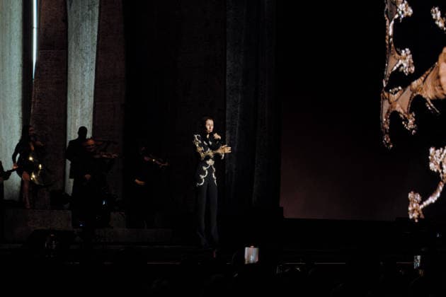 Exclusive: Quebec singer Céline Dion makes a triumphant return to the stage at the Plénitude Arena to kick off her Paris residency, a series of sixteen concerts scheduled through October 17, 2026. Ten additional dates are planned for May 2027. In front of an audience of approximately 30,000 people from all over the world, the 58-year-old artist performed her first full concert in six years, following a long hiatus due to her battle with stiff-person syndrome, a rare neurological disorder diagnosed in 2022. Visibly moved, Céline Dion paused her first song, On ne change pas, overcome with emotion, before launching into a show lasting more than two hours, featuring her greatest hits, including My Heart Will Go On, Pour que tu m’aimes enc  Copyright: xAgencex xBestimagexAgencex xBestimagex