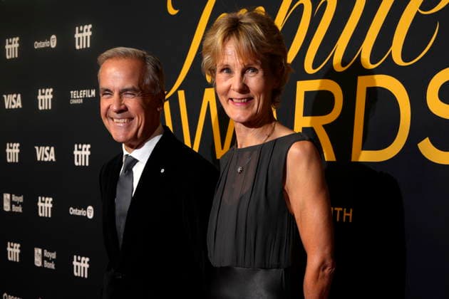 September 13, 2026, Toronto, On, CANADA: Prime Minister Mark Carney arrives at the Toronto International Film Festival Tribute Awards gala alongside wife Diana Fox Carney, in Toronto, Sunday, Sept. 13, 2026. Toronto CANADA  - ZUMAc35_ 20260913_zaf_c35_081 Copyright: xChrisxYoungx
