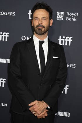 51st Toronto International Film Festival Red carpet for the film The Life and Deaths of Wilson Shedd Scoot McNairy 459658 September 13, 2026 Toronto, Canada  Copyright: xIsabellexVautierx xStarfacex STAR_459658_021