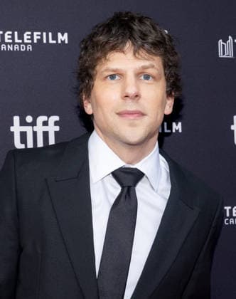 2026 Toronto International Film Festival - The Debut Premiere Jesse Eisenberg attends the premiere of The Debut during the 2026 Toronto International Film Festival at Princess of Wales Theatre on September 13, 2026 in Toronto, Ontario. Toronto Ontario Canada Copyright: xPicjer imageSPACEx