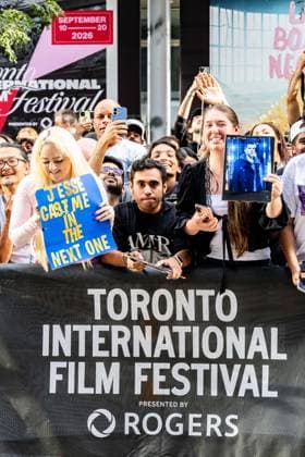 2026 Toronto International Film Festival - The Debut Premiere A view of fans gathered outside the premiere of The Debut during the 2026 Toronto International Film Festival at Princess of Wales Theatre on September 13, 2026 in Toronto, Ontario. Toronto Ontario Canada Copyright: xPicjer imageSPACEx