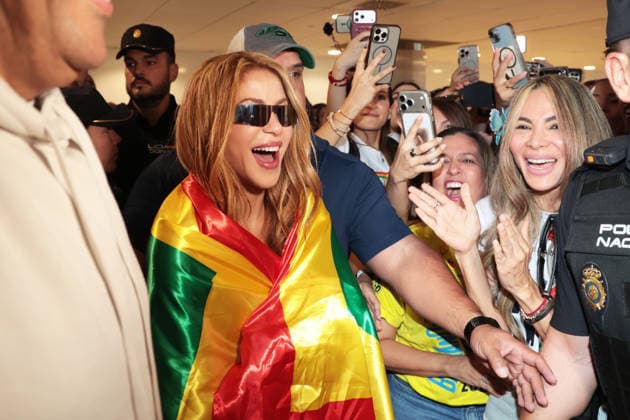 Shakira Arrives in Madrid to Kick Off Her 12-Concert Run Singer Shakira upon her arrival at Adolfo Suárez Madrid-Barajas Airport on September 14, 2026, in Madrid, Spain. The Colombian artist arrives in Madrid to begin a nearly month-long run with 12 concerts scheduled at the Shakira Stadium, built at the Iberdrola Music Park in Villaverde, a venue with a capacity for more than 50,000 people. The concerts in Madrid are the only European stop on her Las Mujeres Ya no Lloran World Tour. Macondo Park has also been built around the stadium, a temporary city spanning 150,000 square meters that will be open from 12:00 p.m. to midnight CELEBRITIES AIRPORT CONCERTS SHAKIRA TOUR José Ramó Madrid Madrid, Spain  Copyright: xJosÃ xRamonxHernandox 7774545