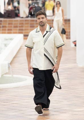 Adolfo Domínguez Fashion Show at MBFWM Singer Pablo Alborán walks the runway for Adolfo Domínguez during Mercedes-Benz Fashion Week at the Invernadero of the Palacio de Cristal in Arganzuela on September 14, 2026, in Madrid, Spain, September 14, 2026, Madrid, Madrid, Spain  Copyright: xEduardoxParrax 7774877