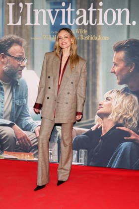 Olivia Wilde attends the Paris premiere of *The Invite* at the Pathé Palace on September 14, 2026, in Paris, France 459678 2026 09 14  Copyright: xLionelxGuericolasx xStarfacex STAR_459678_015