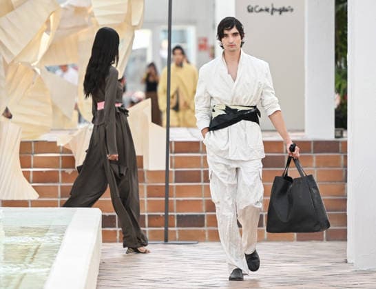(260914) -- MADRID, Sept. 14, 2026 -- A model presents creations by Pedro del Hierro during the Madrid Fashion Week in Madrid, Spain, Sept. 14, 2026. ) SPAIN-MADRID-FASHION WEEK ChengxMin 