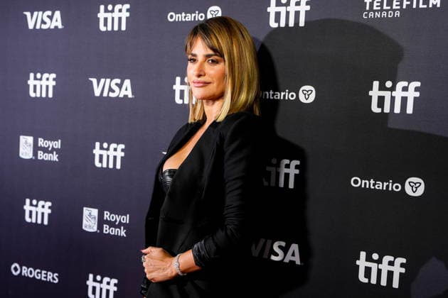 September 14, 2026, Toronto, On, CANADA: Penelope Cruz arrives on the red carpet to promote the film Bunker at the Toronto International Film Festival, in Toronto, Monday, Sept. 14, 2026. Toronto CANADA  - ZUMAc35_ 20260914_zaf_c35_150 Copyright: xChrisxYoungx