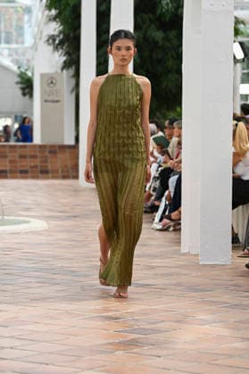 Simorra - Mercedes Benz Fashion Week Madrid, Spain - sep 2026 A model parades with Simorra design during Mercedes Benz Fashion Week Madrid Cibeles Palace in Madrid, 14 of February of 2026 Spain Madrid Spain Copyright: xAtilanoxGarciax xSOPAxImagesx PHOTO07558