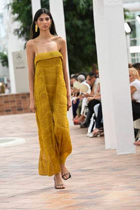 Simorra - Mercedes Benz Fashion Week Madrid, Spain - sep 2026 A model parades with Simorra design during Mercedes Benz Fashion Week Madrid Cibeles Palace in Madrid, 14 of February of 2026 Spain Madrid Spain Copyright: xAtilanoxGarciax xSOPAxImagesx PHOTO07565