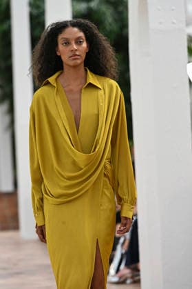 Simorra - Mercedes Benz Fashion Week Madrid, Spain - sep 2026 A model parades with Simorra design during Mercedes Benz Fashion Week Madrid Cibeles Palace in Madrid, 14 of February of 2026 Spain Madrid Spain Copyright: xAtilanoxGarciax xSOPAxImagesx PHOTO07573