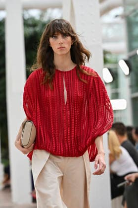 Simorra - Mercedes Benz Fashion Week Madrid, Spain - sep 2026 A model parades with Simorra design during Mercedes Benz Fashion Week Madrid Cibeles Palace in Madrid, 14 of February of 2026 Spain Madrid Spain Copyright: xAtilanoxGarciax xSOPAxImagesx PHOTO07577