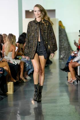 The Blonds Spring 2027 Runway at New York Fashion Week A model walks the runway during The Blonds Spring 2027 and The Blonds 20th Anniversary at New York Fashion Week, held at 643 West 42nd Street in New York City, Monday September 14, 2026. Photography by Jennifer Graylock, Credit:JENNIFER GRAYLOCK Avalon United States, New York, New York, 643 West 42nd Street  Copyright: xJENNIFERxGRAYLOCKx xAvalonx 1134744654
