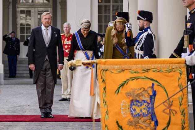 THE HAGUE - King Willem-Alexander, Queen Maxima, and Princess Amalia depart from Noordeinde Palace for the Royal Theatre on Prinsjesdag. On the third Tuesday of September, the new working year of the First and Second Chambers is opened. JEROEN JUMELET POOL ANP netherlands out - belgium out  Copyright: xx x568704162x originalFilename: 568704162.jpg