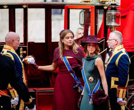 THE HAGUE - Princess Ariane and Princess Alexia arrive at the Royal Theatre prior to the Speech from the Throne during Prinsjesdag. The new working year of the First and Second Chambers is opened on the third Tuesday of September. IRIS VAN DEN BROEK ANP netherlands out - belgium out  Copyright: xx x568705444x originalFilename: 568705444.jpg