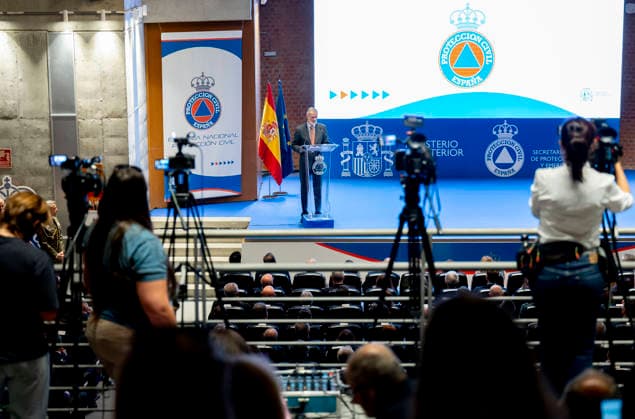 The King Presides Over the Opening of the 2026–2027 Academic Year at the National School of Civil Protection King Felipe VI speaks during the opening of the 2026–2027 academic year at the National School of Civil Protection on September 15, 2026, in Rivas Vaciamadrid, Madrid, Spain. The King presides over the opening of the academic year to mark the renovation of the school’s facilities, where students will receive specialized training in civil protection from the General State Administration and other entities with which the school maintains collaborative relationships. SEPTEMBER 15, 2026, Rivas Vaciamadrid, Madrid, Rivas Vaciamadrid, Madrid, Spain  Copyright: xAlbertoxOrtegax 7776411
