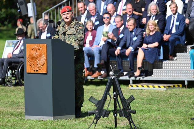 Speech by the outgoing commander, Brigadier General Hans Dieter MUELLER, Müller, at the ceremonial handover of the North Rhine-Westphalia Regional Command of the Bundeswehr, Düsseldorf,