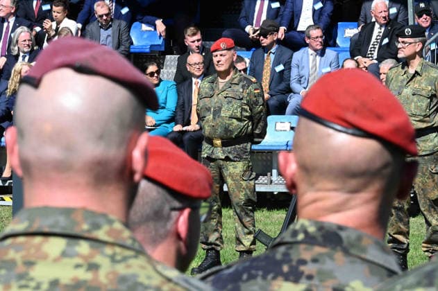 Speech by the outgoing commander, Brigadier General Hans Dieter MUELLER, Müller, at the ceremonial handover of the North Rhine-Westphalia Regional Command of the Bundeswehr, Düsseldorf,