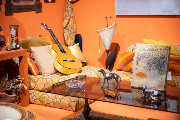 Personal Belongings of Brigitte Bardot to be Auctioned - Paris This photograph shows details of an exhibition ahead of an auction of Brigitte Bardot s personal belongings at Hotel Drouot in Paris on September 15, 2026, ahead of an auction of her memorabilia and clothing.Photo by Eliot Blondet ABACAPRESS.COM Paris France France  Copyright: xBlondetxEliot ABACAx