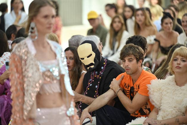 Mercedes-Benz Fashion Week Madrid MADRID, SPAIN - SEPTEMBER 15: A model presents a creation from Celia B s 2027 spring-summer collection during Mercedes-Benz Fashion Week Madrid at Cibeles Crystal Gallery in Madrid, Spain on September 15, 2026. Burak Akbulut Anadolu Madrid Spain. Editorial use only. Please get in touch for any other usage.  Copyright: x2026xAnadoluxBurakxAkbulutx