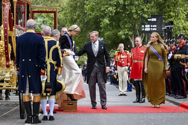 THE HAGUE - King Willem-Alexander, Queen Maxima, and Princess Amalia arrive at the Royal Theatre for the Speech from the Throne on Prinsjesdag. The new working year of the First and Second Chambers is opened on the third Tuesday of September. PATRICK VAN EMST POOL ANP netherlands out - belgium out  Copyright: xx x568712739x originalFilename: 568712739.jpg
