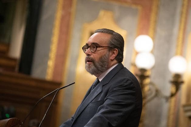 Congress Revisits the Migration Crisis in Ceuta Vox Representative José María Sánchez speaks during a plenary session of the Congress of Deputies on September 15, 2026, in Madrid, Spain. The plenary session of Congress is debating today two bills on National Defense, proposed by Vox, and on the Housing Act, proposed by Sumar. In addition, non-legislative motions regarding migration management in Ceuta and foreign policy toward Cuba will be discussed. SEPTEMBER 15, 2026 Fernando Sá Madrid, Spain  Copyright: xFernandoxSanchezx 7776773
