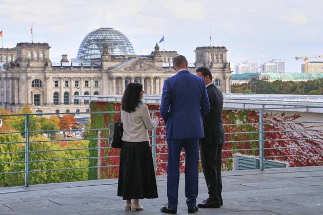 Berlin, Germany, September 15, 2026; Federal Chancellery: Reception for the Prime Minister of Iraq; Federal Chancellor Friedrich Merz (CDU) and Ali al Zaidi Copyright: xdtsxNachrichtenagenturx dts_134703