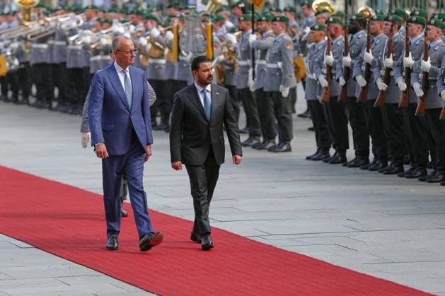 Berlin, Germany, September 15, 2026; Federal Chancellery: Reception for the Prime Minister of Iraq; Federal Chancellor Friedrich Merz (CDU) and Ali al Zaidi at the reception with military honors Copyright: xdtsxNachrichtenagenturx dts_134705