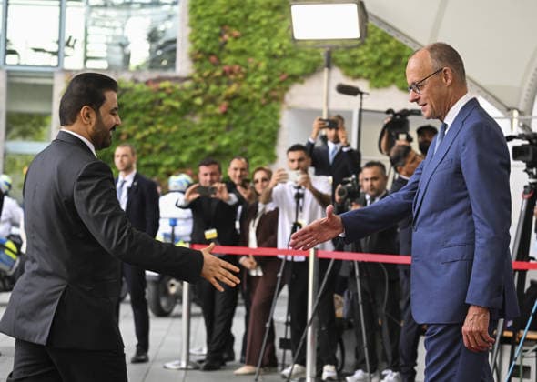 Friedrich Merz welcomes Iraqi Prime Minister Ali al-Zeidi in Berlin BERLIN, GERMANY - SEPTEMBER 15: German Chancellor Friedrich Merz receives Iraqi Prime Minister Ali al-Zaidi with an official ceremony at Federal Chancellery in Berlin, Germany on September 15, 2026. Halil Sagirkaya Anadolu Berlin Germany. Editorial use only. Please get in touch for any other usage.  Copyright: x2026xAnadoluxHalilxSagirkayax
