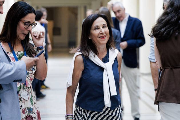 The government faces another question period in the Senate marked by the migration crisis in Ceuta. Defense Minister Margarita Robles upon her arrival at a question period for the government in the Senate on September 15, 2026, in Madrid, Spain. Today, the government faces 17 questions from the opposition focused specifically on the administration’s handling of the migration crisis that has been unfolding in Ceuta since last July. SEPTEMBER 15, 2026 SENATE QUESTIONING SESSION POLITICS POLITPOLITICIANS Carlos Lujá Madrid Madrid, Spain  Copyright: xCarlosxLujanx 7776844
