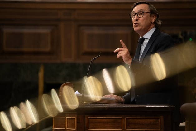 Congress Returns to Address the Migration Crisis in Ceuta PP Representative Rafael Antonio Hernando speaks during a plenary session of the Congress of Deputies on September 15, 2026, in Madrid, Spain. The plenary session of Congress is addressing today two bills on National Defense, introduced by Vox, and on the Housing Act, proposed by Sumar. In addition, non-legislative motions regarding migration management in Ceuta and foreign policy toward Cuba will be discussed. SEPTEMBER 15, 2026 Fernando Sá Madrid, Spain  Copyright: xFernandoxSanchezx 7776887