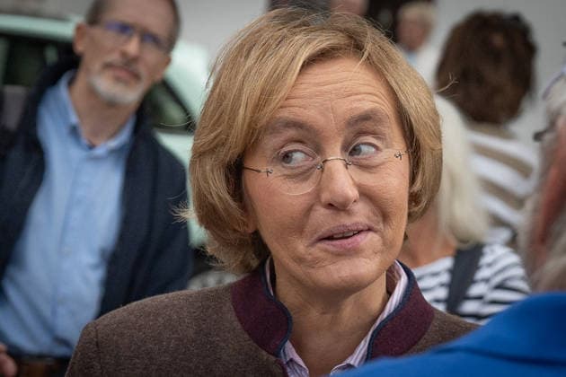 AfD politician Beatrix von Storch talking with residents in the town square of Bad Doberan; AfD campaign event in Bad Doberan for the 2026 state election in Mecklenburg-Western Pomerania; Bad Doberan, Mecklenburg-Western Pomerania, Germany; town square