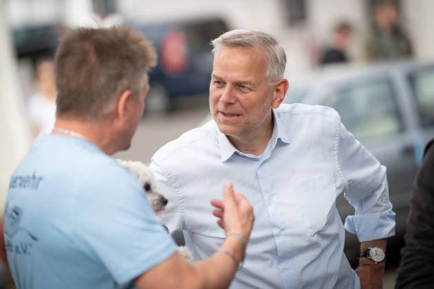 AfD candidate for state premier Leif Eric Holm at the market square in Bad Doberan; AfD campaign event in Bad Doberan for the 2026 state election in Mecklenburg-Western Pomerania, Bad Doberan, Mecklenburg-Western Pomerania, Germany, market square
