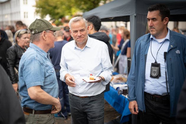 AfD candidate for state premier Leif Eric Holm at the market square in Bad Doberan; AfD campaign rally in Bad Doberan for the 2026 state election in Mecklenburg-Western Pomerania, Bad Doberan, Mecklenburg-Western Pomerania, Germany, market square