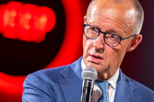 Friedrich Merz Meets with Young People EUR, Germany, Berlin, September 15, 2026 A discussion with party chairman and Federal Chancellor Friedrich Merz on the occasion of Konrad Adenauer’s 150th birthday, held with young people in a small town hall format