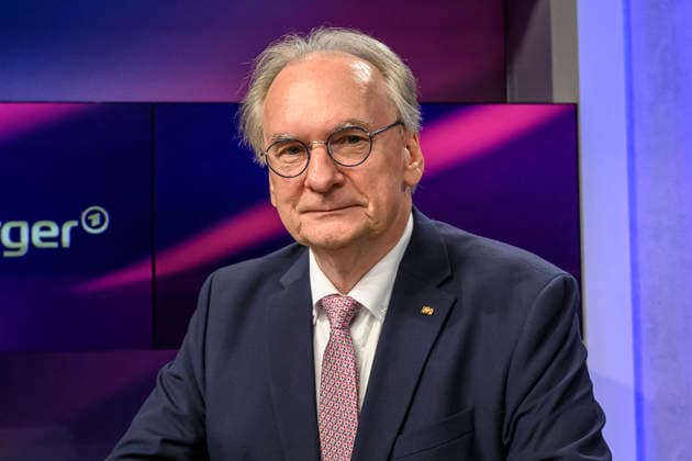 Pictured, from left: Reiner Haseloff, CDU, former Minister-President of Saxony-Anhalt, Germany; Berlin, studio; guest on *Maischberger*, a political talk show, TV program, hosted by Sandra Maischberger, Das Erste, from Adlershof, Studio 20, September 15, 2026, Copyright: HMBxMedia UwexKoch