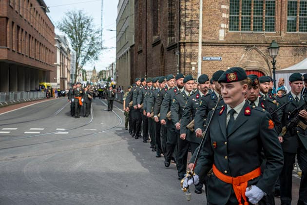 September 15, 2026, Den Haag - The Hague, Zuid Holland - South Holland, The Netherlands Holland: September 15, 2026, Den Haag, the Netherlands. Military honour guards and bands march in the Prinsjesdag procession as crowds line the route. Prinsjesdag is the ceremonial opening of the Dutch parliamentary year, during which the government s policies and budget are presented. Den Haag - The Hague The Netherlands Holland - ZUMAp202 20260915_zip_p202_005 Copyright: xJamesxPetermeierx