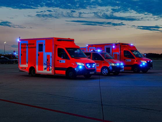 ICAO Airport Drill in Hanover (HAJ) Every two years, a large-scale mandatory fire and rescue drill in accordance with ICAO standards takes place at Hanover Airport. Copyright: xBerndxGüntherx