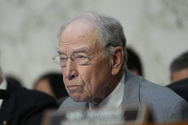 September 15, 2026, Washington, District Of Columbia, USA: United States Senator Chuck Grassley (Republican of Iowa), Chair, US Senate Committee on the Judiciary, questions Kash Patel, Director, Federal Bureau of Investigation (FBI) as he testifies before the United States Senate Committee on the Judiciary during An oversight hearing to examine the Federal Bureau of Investigation in the Hart Senate Office Building on Capitol Hill in Washington, DC, USA, on Tuesday, September 15, 2026 Washington USA  - ZUMAs152 20260915_faa_s152_030 Copyright: xAndrewxThomasx