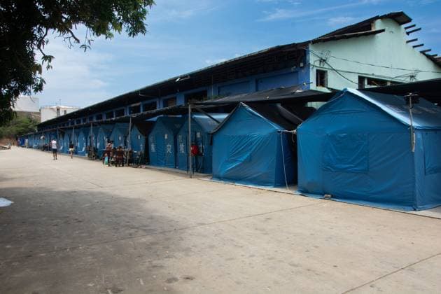 Earthquake-displaced families remain in temporary camps in Venezuela LA GUAIRA, VENEZUELA, SEPTEMBER 12, 2026: Residents displaced by earthquakes remain in transitional camps in La Guaira more than two months after the disaster. The facilities provide basic services including restrooms, showers, laundry areas and internet access, while some residents have established small stalls selling food and other goods as daily and commercial activity develops within the temporary settlements. Caracas Venezuela (Bolivarian Republic of) Copyright: x xFranyerxNievesx(Babel)x xJNAxPressx