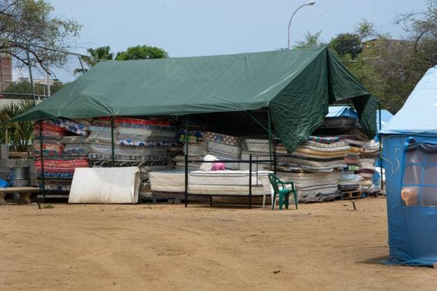 Earthquake-displaced families remain in temporary camps in Venezuela LA GUAIRA, VENEZUELA, SEPTEMBER 12, 2026: Residents displaced by earthquakes remain in transitional camps in La Guaira more than two months after the disaster. The facilities provide basic services including restrooms, showers, laundry areas and internet access, while some residents have established small stalls selling food and other goods as daily and commercial activity develops within the temporary settlements. Caracas Venezuela (Bolivarian Republic of) Copyright: x xFranyerxNievesx(Babel)x xJNAxPressx