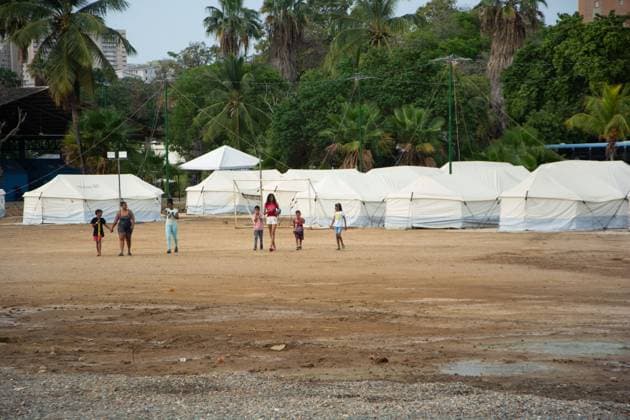 Earthquake-displaced families remain in temporary camps in Venezuela LA GUAIRA, VENEZUELA, SEPTEMBER 12, 2026: Residents displaced by earthquakes remain in transitional camps in La Guaira more than two months after the disaster. The facilities provide basic services including restrooms, showers, laundry areas and internet access, while some residents have established small stalls selling food and other goods as daily and commercial activity develops within the temporary settlements. Caracas Venezuela (Bolivarian Republic of) Copyright: x xFranyerxNievesx(Babel)x xJNAxPressx