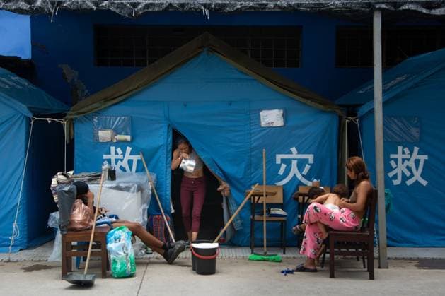 Earthquake-displaced families remain in temporary camps in Venezuela LA GUAIRA, VENEZUELA, SEPTEMBER 12, 2026: Residents displaced by earthquakes remain in transitional camps in La Guaira more than two months after the disaster. The facilities provide basic services including restrooms, showers, laundry areas and internet access, while some residents have established small stalls selling food and other goods as daily and commercial activity develops within the temporary settlements. Caracas Venezuela (Bolivarian Republic of) Copyright: x xFranyerxNievesx(Babel)x xJNAxPressx