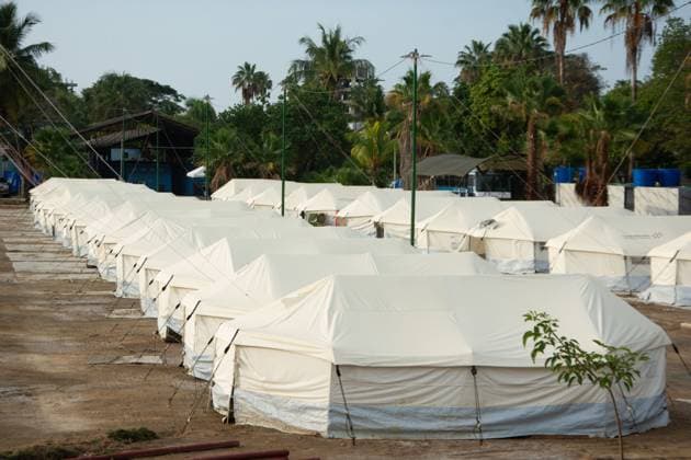 Earthquake-displaced families remain in temporary camps in Venezuela LA GUAIRA, VENEZUELA, SEPTEMBER 12, 2026: Residents displaced by earthquakes remain in transitional camps in La Guaira more than two months after the disaster. The facilities provide basic services including restrooms, showers, laundry areas and internet access, while some residents have established small stalls selling food and other goods as daily and commercial activity develops within the temporary settlements. Caracas Venezuela (Bolivarian Republic of) Copyright: x xFranyerxNievesx(Babel)x xJNAxPressx