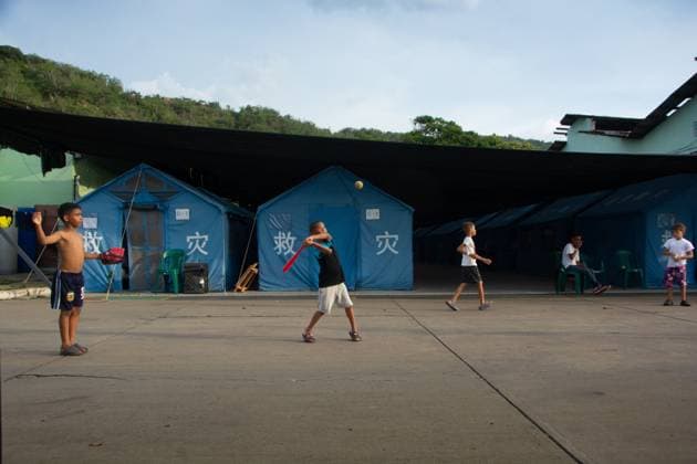 Earthquake-displaced families remain in temporary camps in Venezuela LA GUAIRA, VENEZUELA, SEPTEMBER 12, 2026: Residents displaced by earthquakes remain in transitional camps in La Guaira more than two months after the disaster. The facilities provide basic services including restrooms, showers, laundry areas and internet access, while some residents have established small stalls selling food and other goods as daily and commercial activity develops within the temporary settlements. Caracas Venezuela (Bolivarian Republic of) Copyright: x xFranyerxNievesx(Babel)x xJNAxPressx