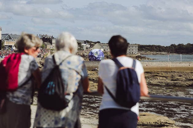 Public Tribute To Charlie Dalin - Concarneau Public tribute to celebrate the memory of skipper Charlie Dalin, winner of 2024-2025 Vendee Globe who passed away on June 2026, succumbing to cancer. Spectacular gathering on the water in the bay of Concarneau in front of the Corniche, of dozens of boats from all disciplines: giant Ultim trimarans, IMOCA class, Figaro, Class 40, Mini 6.50, wingfoils, recreational boats, local fishermen, SNSM (French Sea Rescue Society), a French Navy vessel, and the Abeille Bretagne. September 15, 2026 in Concarneau, France. Photo by Marie-Paola Bertrand-Hillion ABACAPRESS.COM Concarneau Finistere France Copyright: xBertrand-HillionxMarie-Paola ABACAx