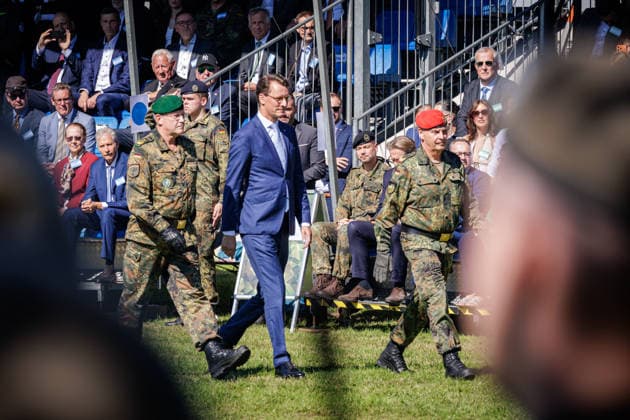 September 15, 2026, Düsseldorf: Side shots taken during a command handover at the North Rhine-Westphalia State Command (NRW). Minister President Hendrik Wüst, Düsseldorf, North Rhine-Westphalia State Command, Wilhelm Raabe Street, North Rhine-Westphalia, Germany