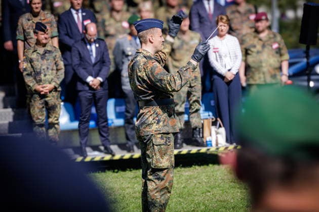 September 15, 2026, Düsseldorf: Side shots taken during a command handover at the North Rhine-Westphalia State Command in Düsseldorf; North Rhine-Westphalia State Command, Wilhelm Raabe Straße, North Rhine-Westphalia, Germany