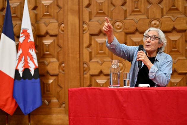 Boualem Sansal, the Franco-Algerian writer, spoke at a conference at the Mediterranean University Center (CUM) in Nice, on September 16, 2026. The conference was moderated by Vincent Hervouët, a journalist for Europe 1 and co-founder of France Info and LCI, before a packed auditorium. Bruno Bebert Bestimage Boualem Sansal, the Franco-Algerian writer, participated in a conference at the Mediterranean University Center (CUM) in Nice on September 16, 2026. The conference was moderated by Vincent Hervouët, a journalist for Europe 1 and co-creator of France Info and LCI, in front of a packed amphitheater. Nice, France  Copyright: xBrunoxBebertx xBestimagexBrunoxBebertx xBestimagex