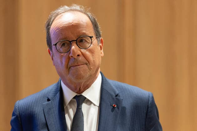 Interview of Francois Hollande on BFMTV - Paris Former french President Francois Hollande appears during an interview on Face a BFM on BFMTV in Paris on September 15, 2026, as part of the French 2027 presidential elections. Photo by Raphael Lafargue ABACAPRESS.COM Paris France  Copyright: xLafarguexRaphael ABACAx