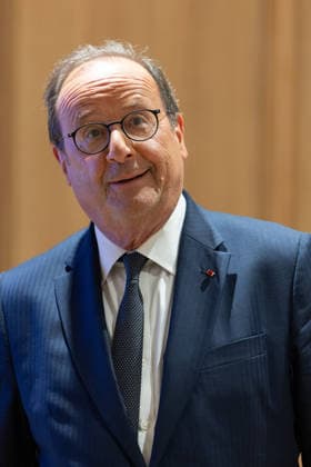 Interview of Francois Hollande on BFMTV - Paris Former french President Francois Hollande appears during an interview on Face a BFM on BFMTV in Paris on September 15, 2026, as part of the French 2027 presidential elections. Photo by Raphael Lafargue ABACAPRESS.COM Paris France  Copyright: xLafarguexRaphael ABACAx